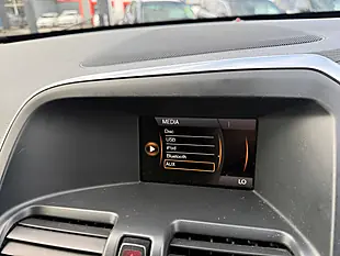 Used 2015 Volvo XC60 Se Black - Interior and Exterior details 16