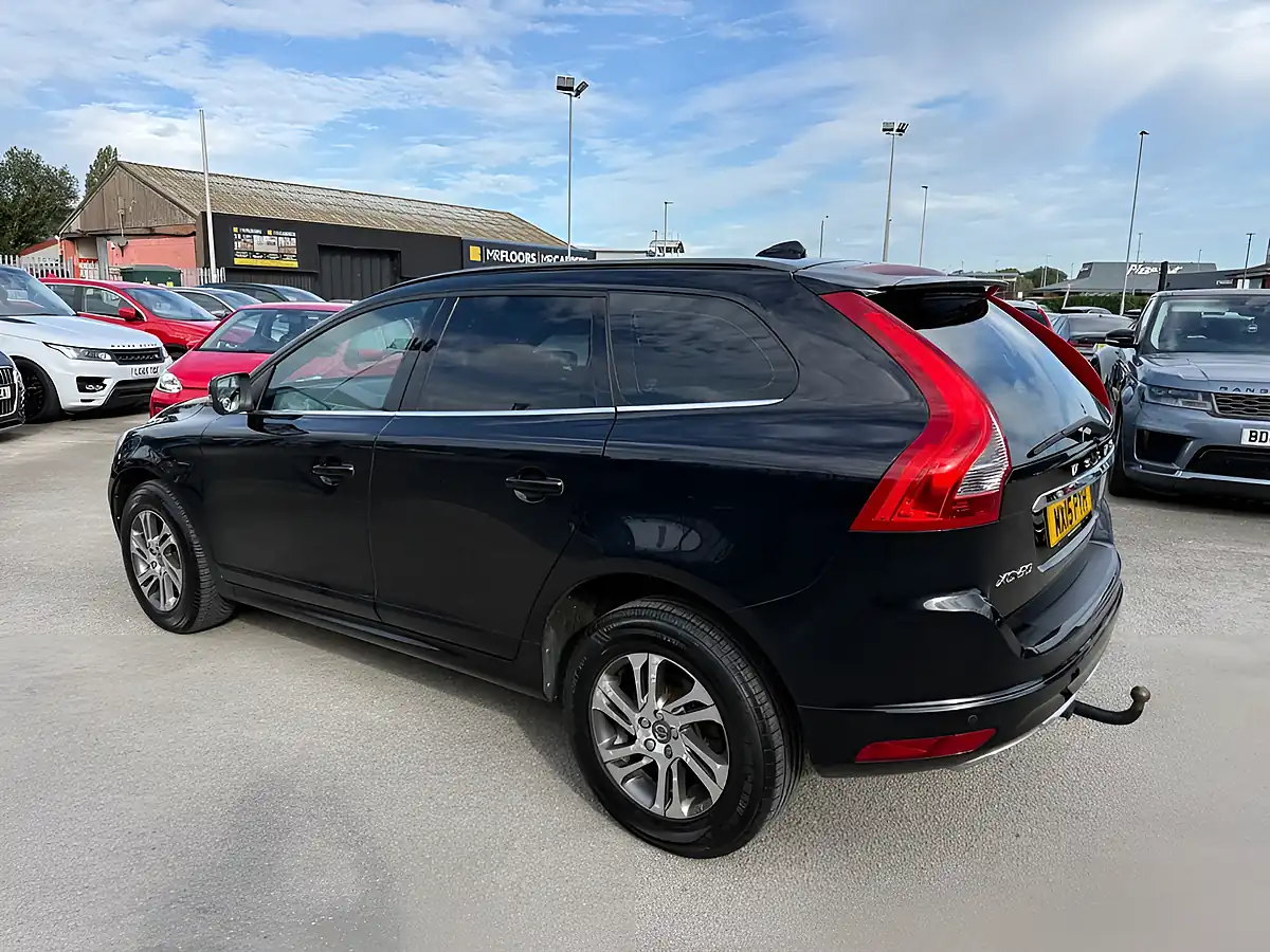 Used 2015 Volvo XC60 Se Black - Interior and Exterior details 4