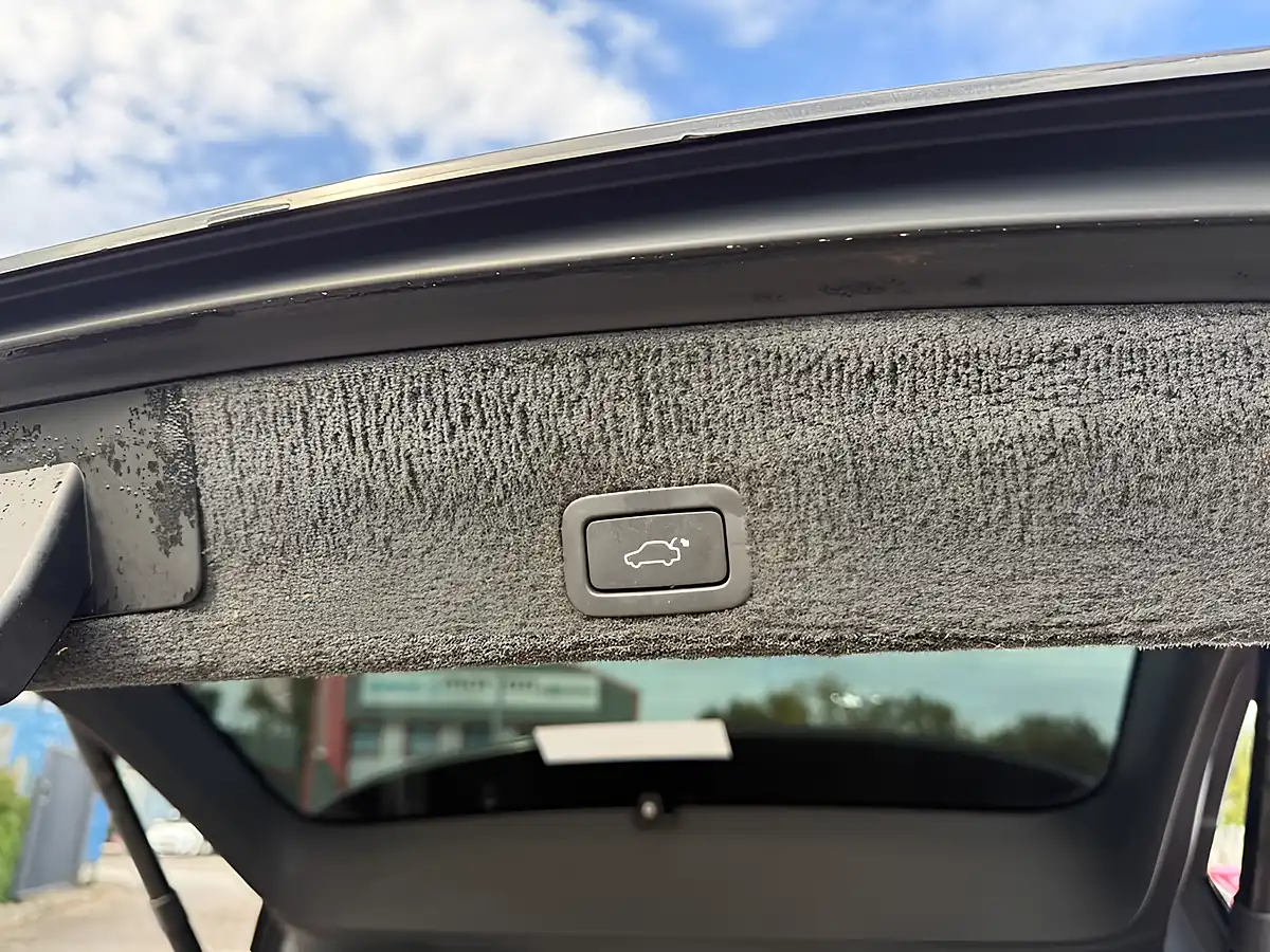 Used 2015 Volvo XC60 Se Black - Interior and Exterior details 8