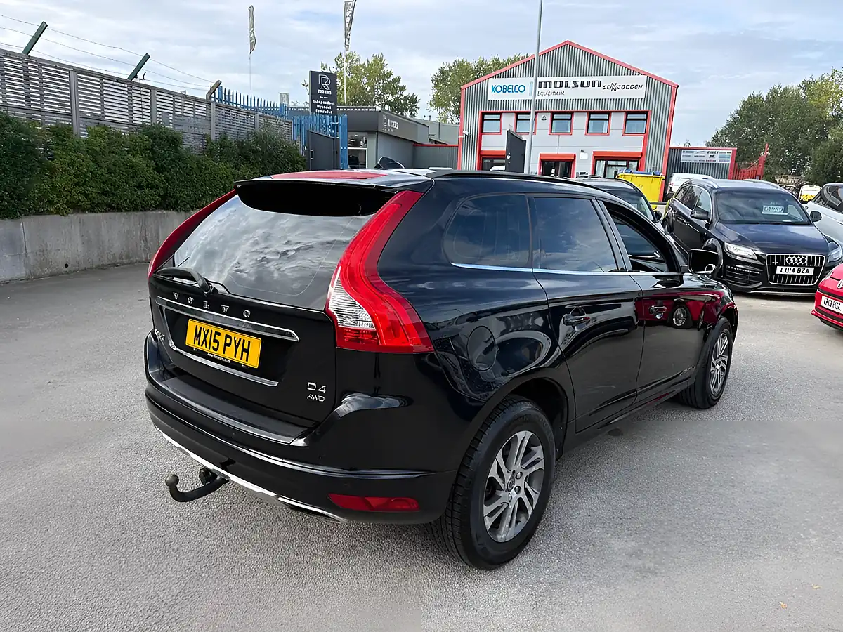 Used 2015 Volvo XC60 Se Black - Interior and Exterior details 9