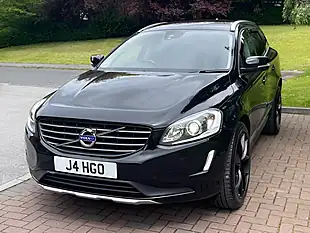 Used 2015 Volvo XC60 Se Lux Nav Black - Interior and Exterior details 4