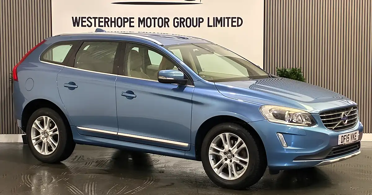 Used 2015 Volvo XC60 Se Lux Nav Blue - Front View