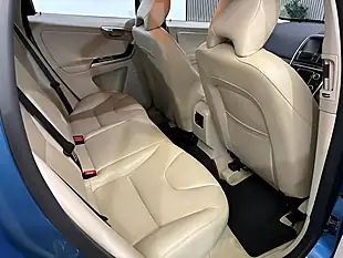 Used 2015 Volvo XC60 Se Lux Nav Blue - Interior and Exterior details 12