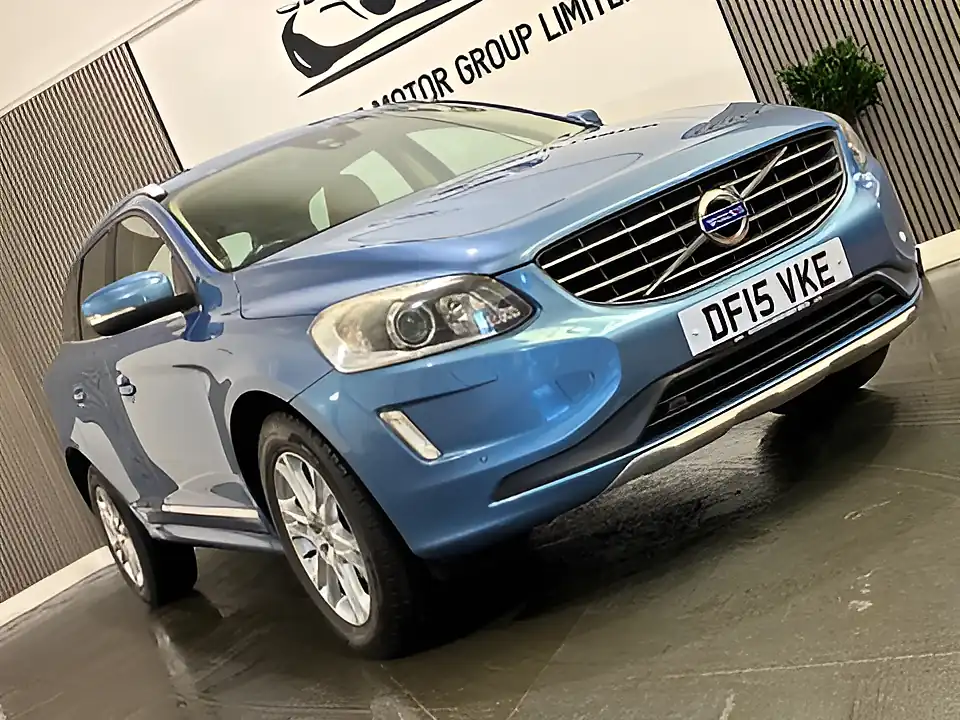 Used 2015 Volvo XC60 Se Lux Nav Blue - Interior and Exterior details 5