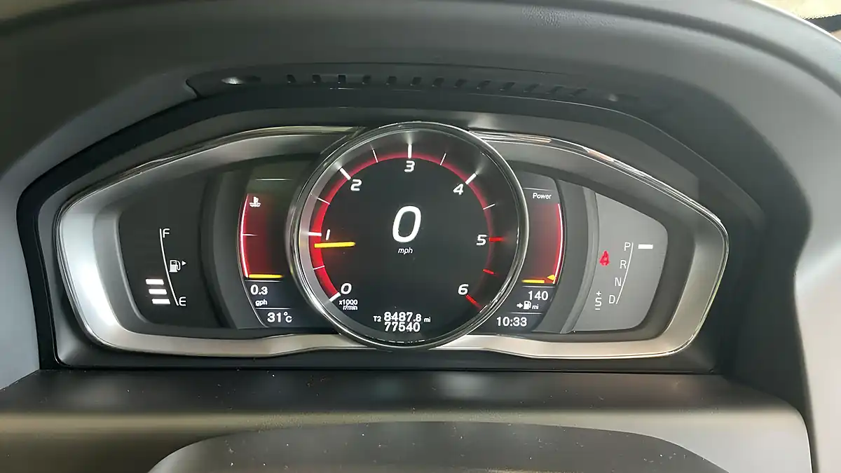Used 2015 Volvo XC60 Se Lux Nav Grey - Interior and Exterior details 12