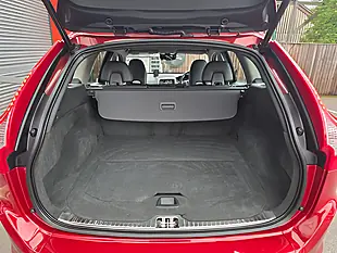 Used 2015 Volvo XC60 Se Lux Nav Red - Interior and Exterior details 10
