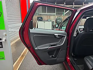 Used 2015 Volvo XC60 Se Lux Nav Red - Interior and Exterior details 18