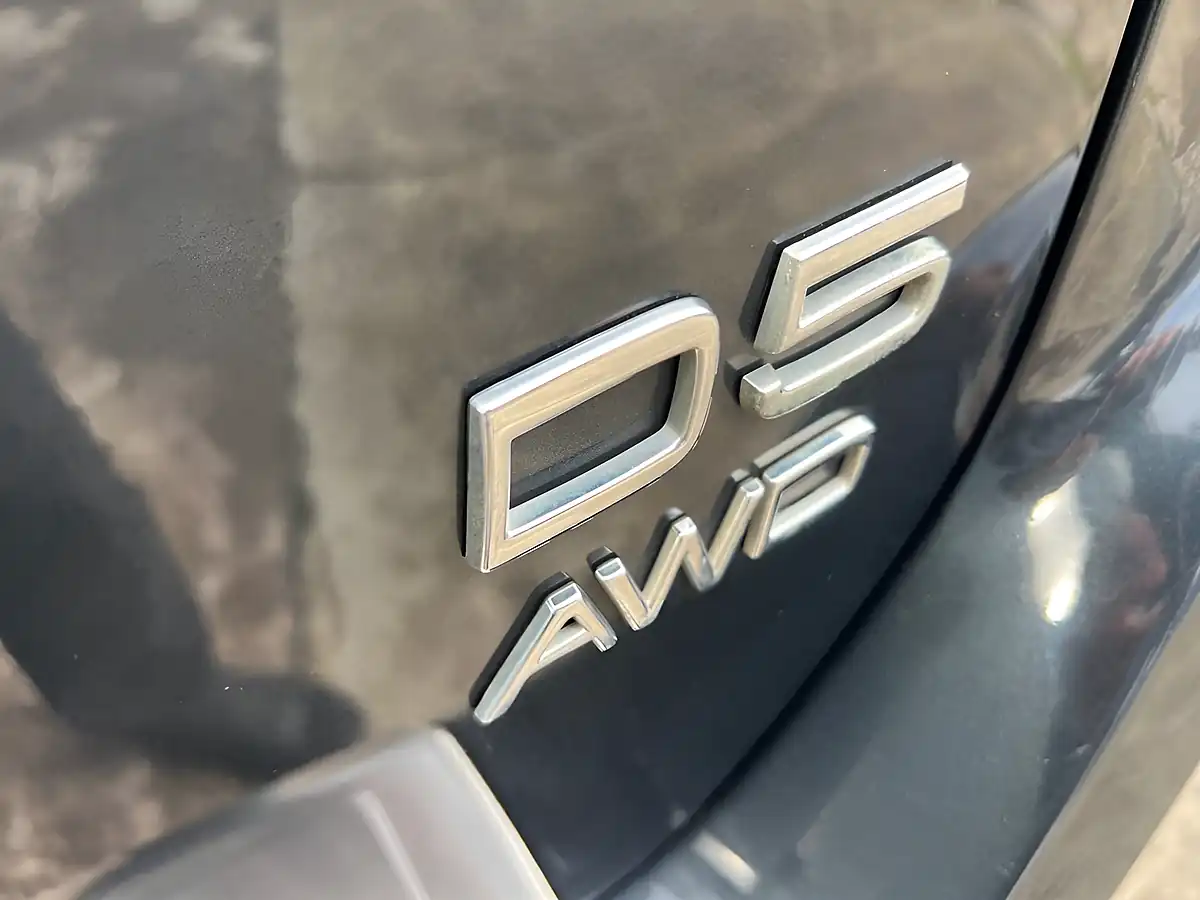 Used 2015 Volvo XC60 Se Lux Nav Savile Grey - Interior and Exterior details 11