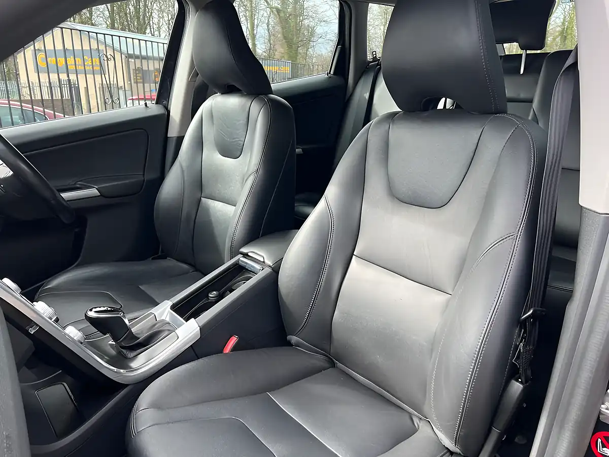 Used 2015 Volvo XC60 Se Lux Nav Savile Grey - Interior and Exterior details 18