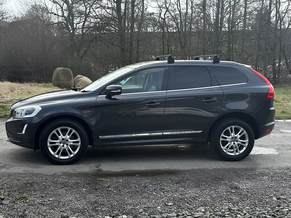 Used 2015 Volvo XC60 Se Lux Nav Savile Grey - Interior and Exterior details 9