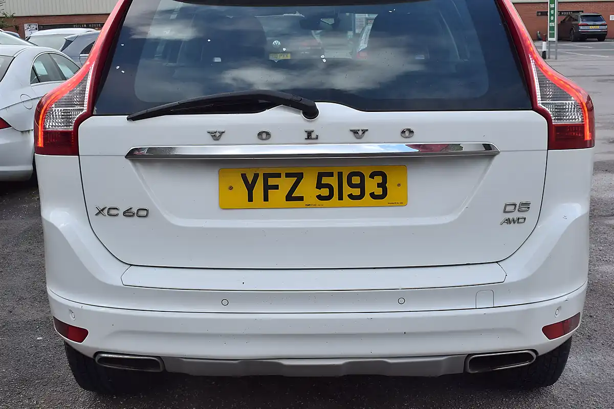 Used 2015 Volvo XC60 Se Lux Nav White - Interior and Exterior details 10