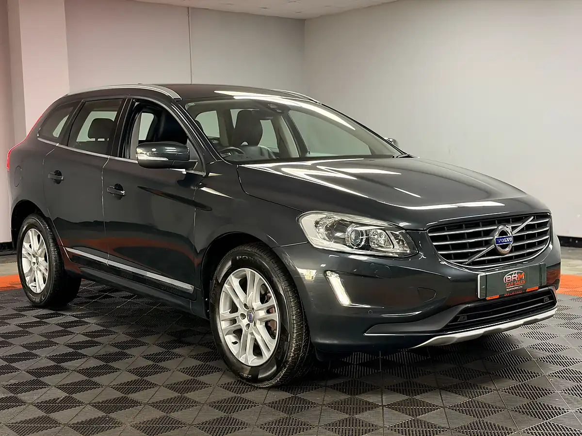 Used 2015 Volvo XC60 Se Lux Savile Grey - Interior and Exterior details 5