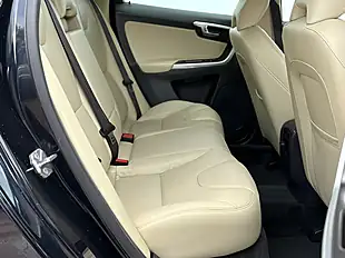 Used 2015 Volvo XC60 Se Luxury Nav Magic Blue - Interior and Exterior details 17