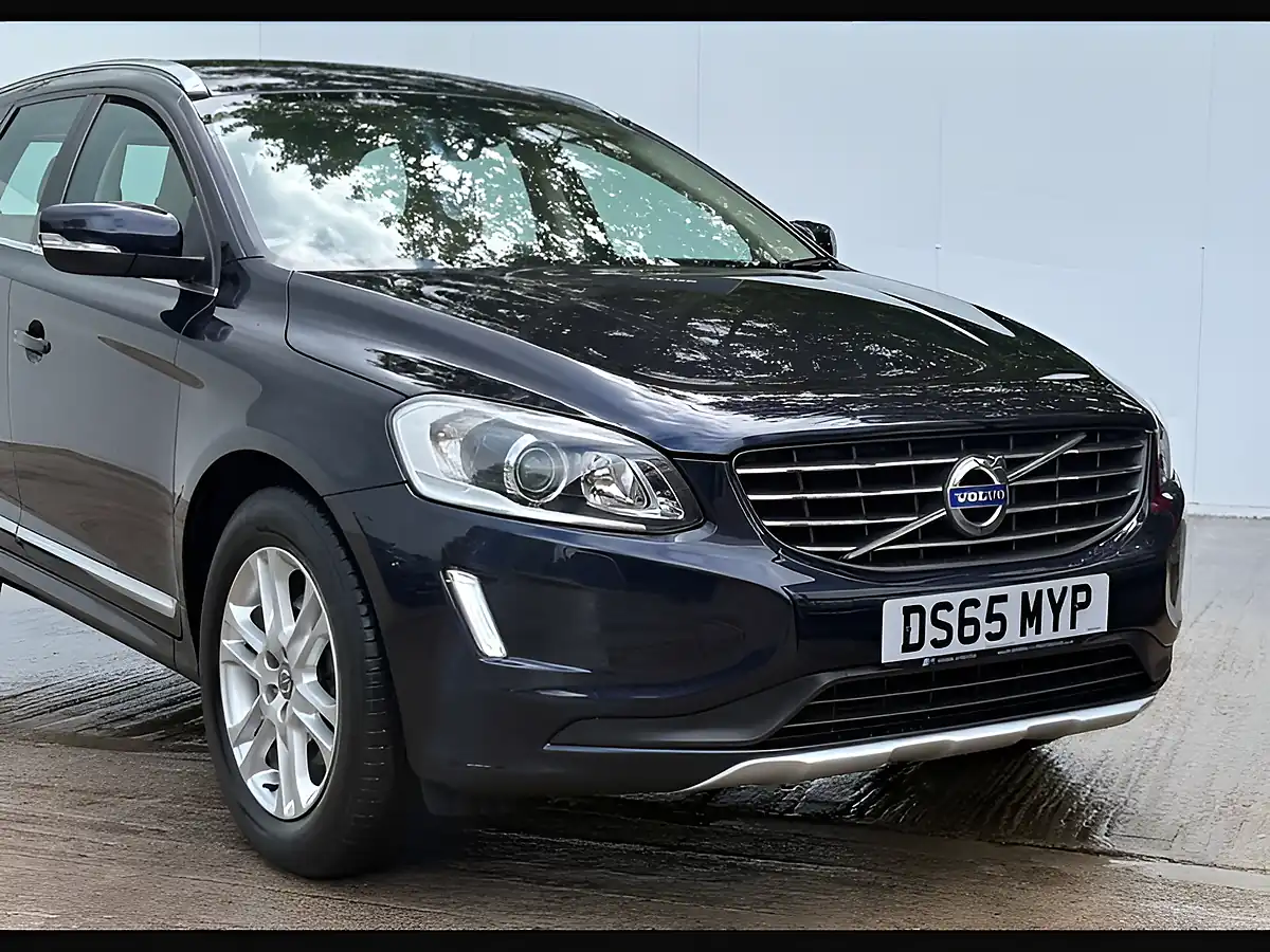 Used 2015 Volvo XC60 Se Luxury Nav Magic Blue - Interior and Exterior details 2