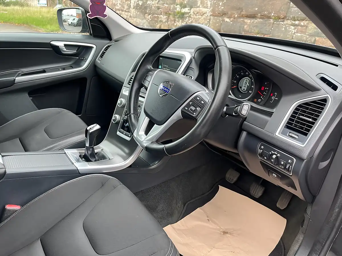 Used 2015 Volvo XC60 Se Nav Grey - Interior and Exterior details 13