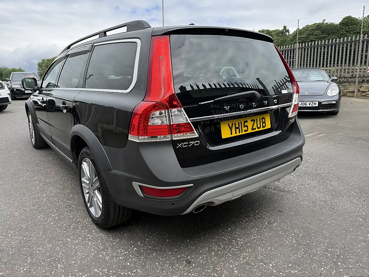 Used 2015 Volvo XC70 Inscription Black - Interior and Exterior details 13