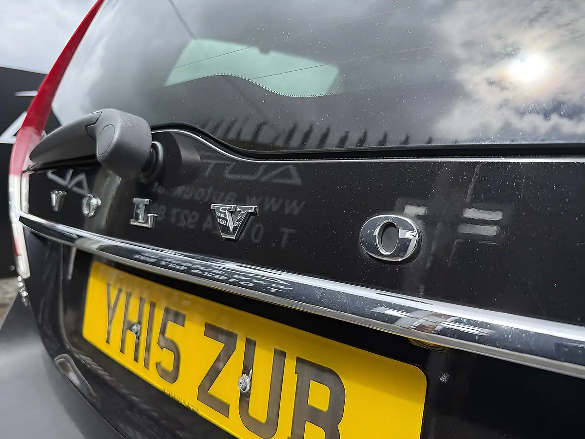 Used 2015 Volvo XC70 Inscription Black - Interior and Exterior details 18