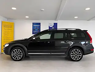 Used 2015 Volvo XC70 Se Lux Black Sapphire - Interior and Exterior details 9
