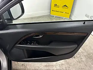 Used 2015 Volvo XC70 Se Lux Silver - Interior and Exterior details 10