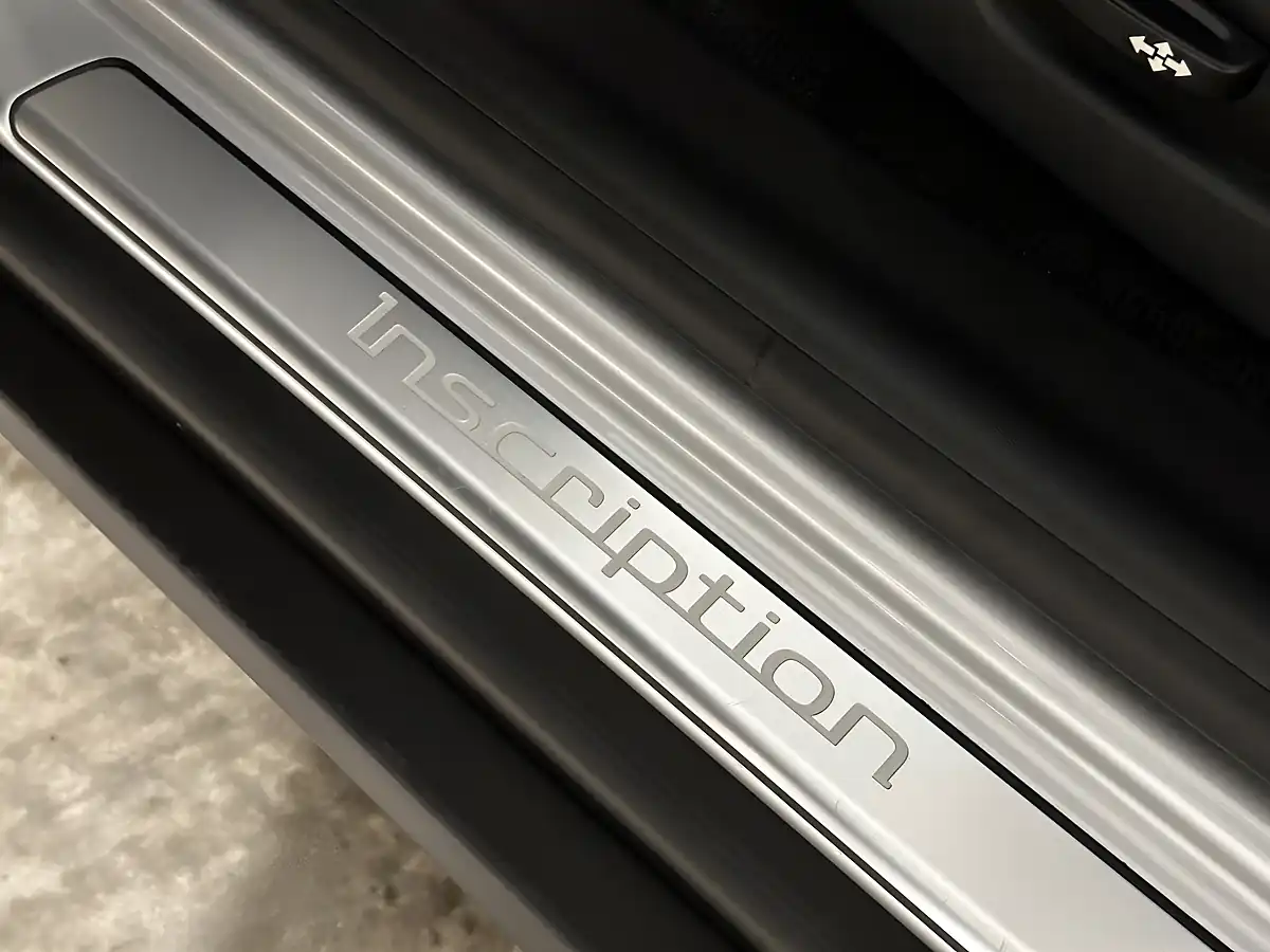 Used 2015 Volvo XC70 Se Lux Silver - Interior and Exterior details 17
