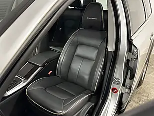 Used 2015 Volvo XC70 Se Lux Silver - Interior and Exterior details 19