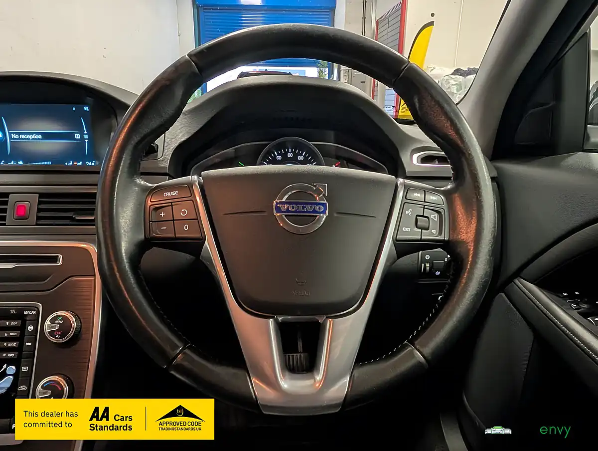 Used 2015 Volvo XC70 Se Nav Onyx Black - Interior and Exterior details 15