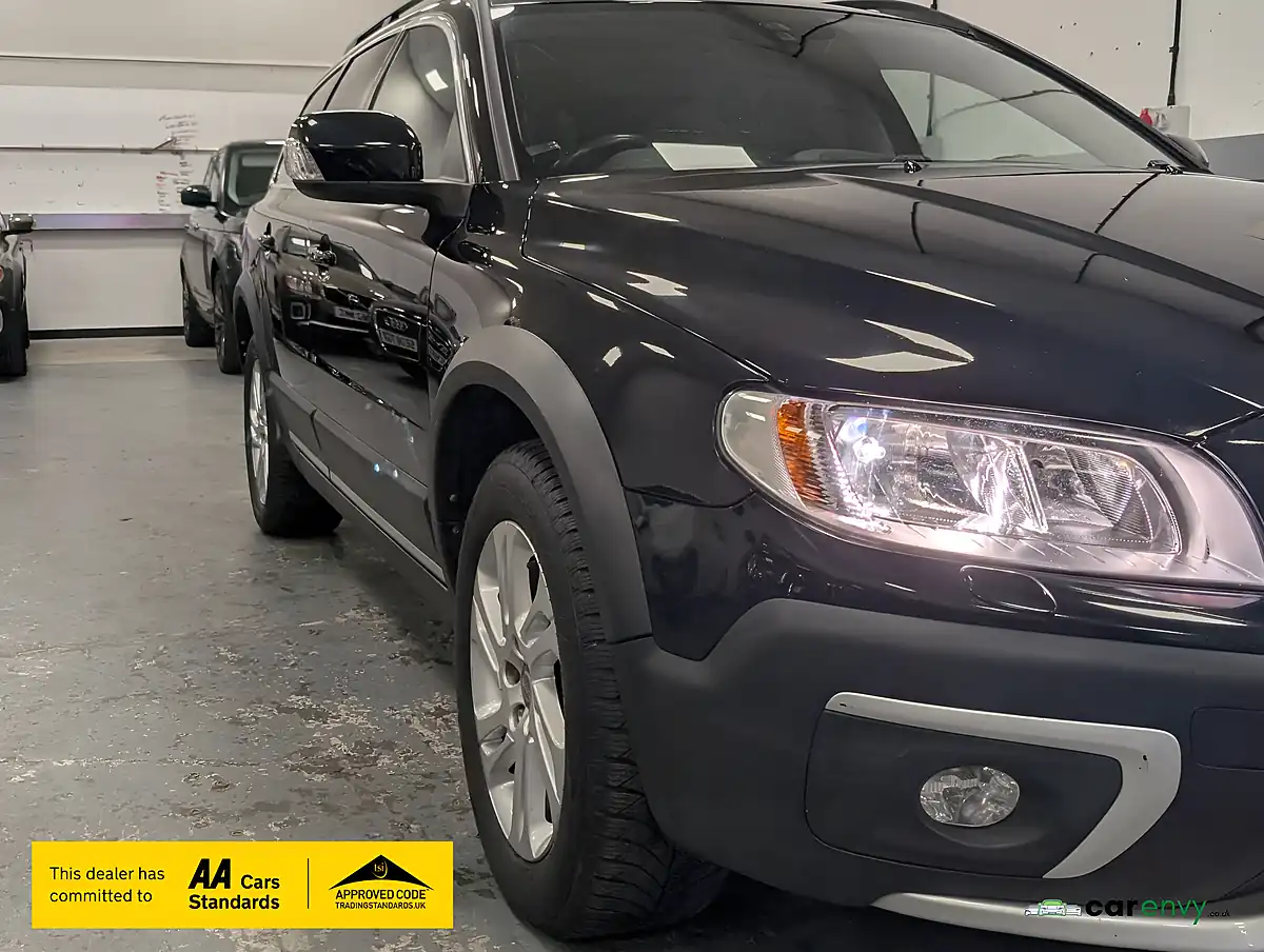 Used 2015 Volvo XC70 Se Nav Onyx Black - Interior and Exterior details 2