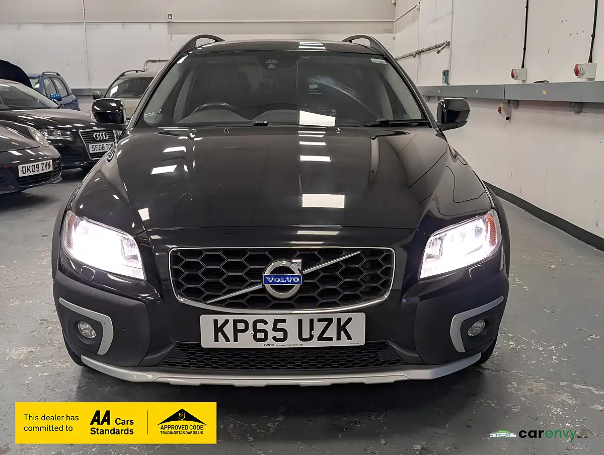 Used 2015 Volvo XC70 Se Nav Onyx Black - Interior and Exterior details 3