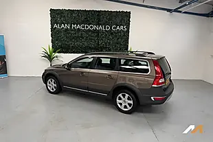 Used 2015 Volvo XC70 Se Nav Twilight Bronze - Interior and Exterior details 17