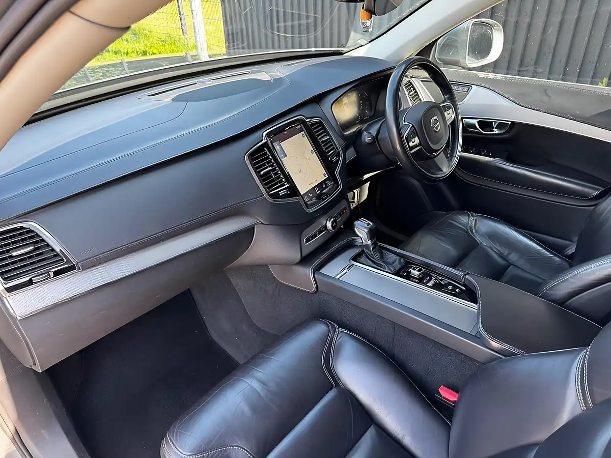 Used 2015 Volvo XC90 Inscription Grey - Interior and Exterior details 11