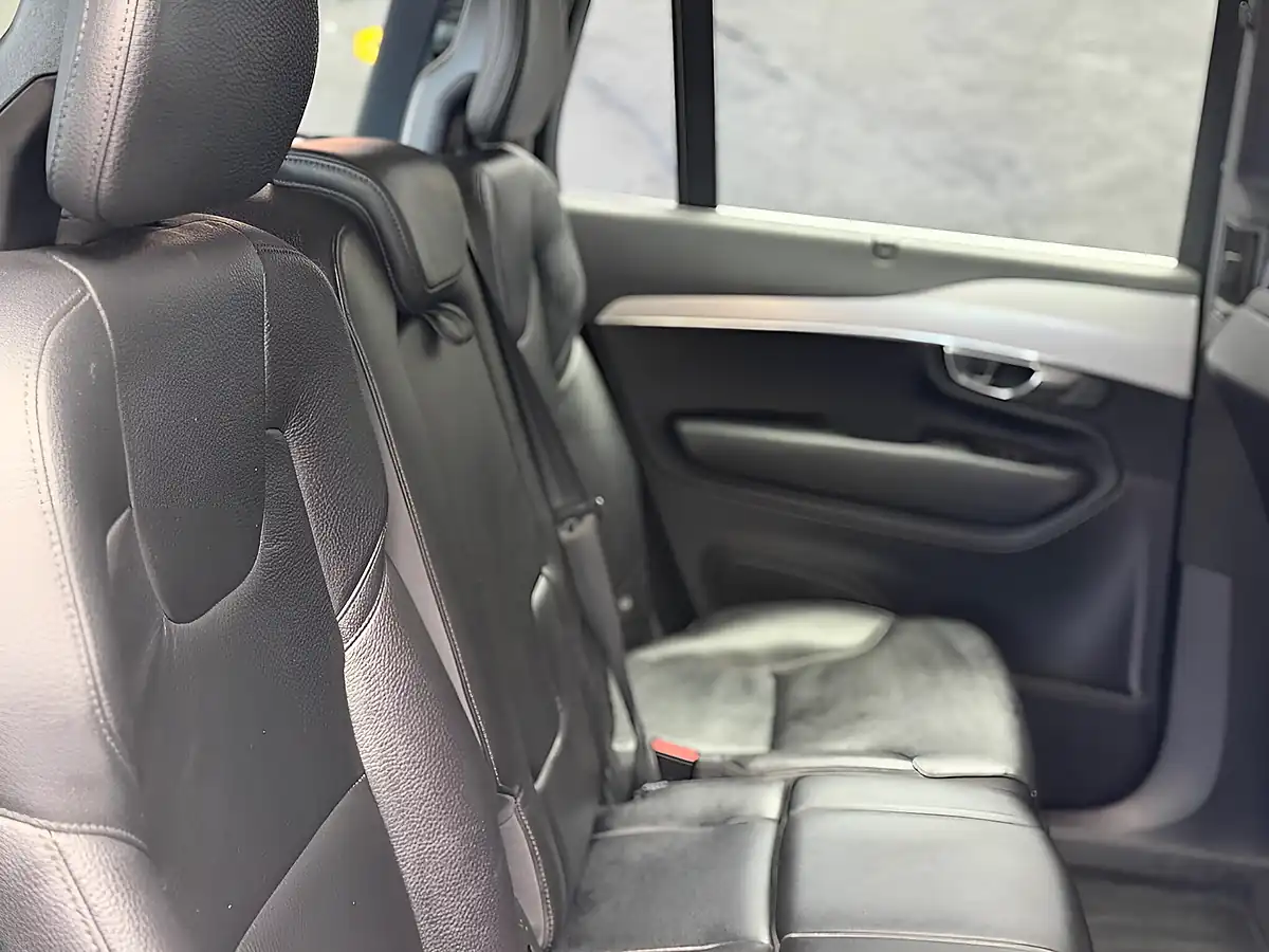 Used 2015 Volvo XC90 Momentum Grey - Interior and Exterior details 16