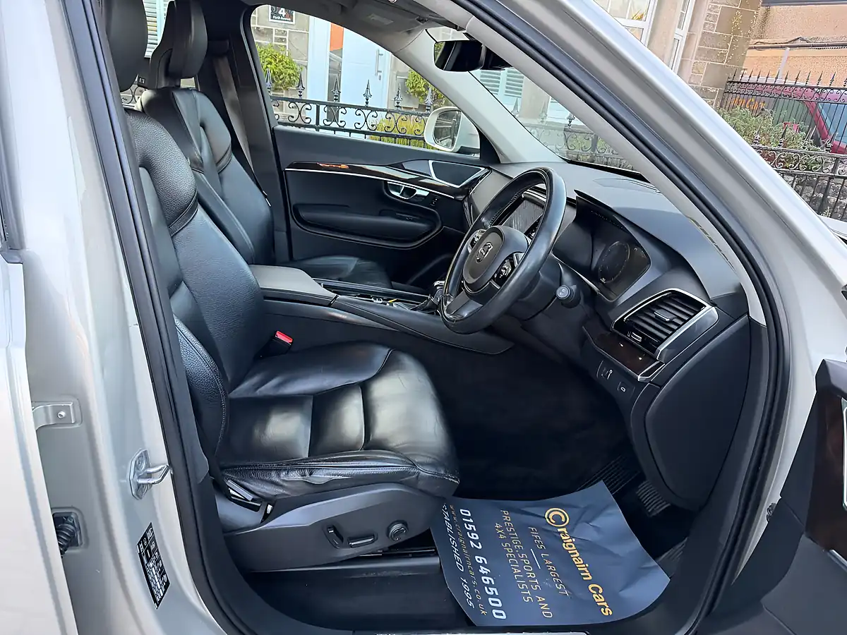 Used 2015 Volvo XC90 Momentum Luminous Sand - Interior and Exterior details 2