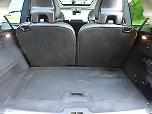 Used 2015 Volvo XC90 Momentum Silver - Interior and Exterior details 9