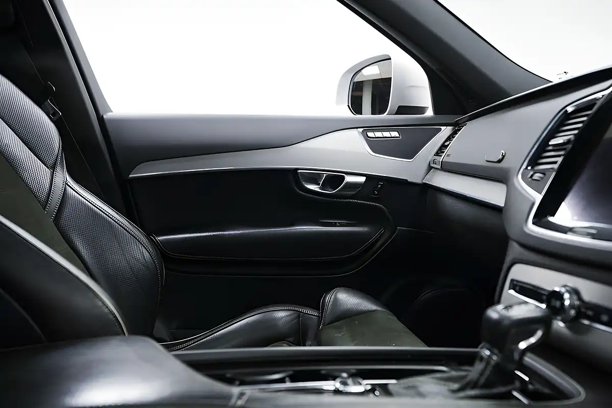 Used 2015 Volvo XC90 R-Design Grey - Interior and Exterior details 16