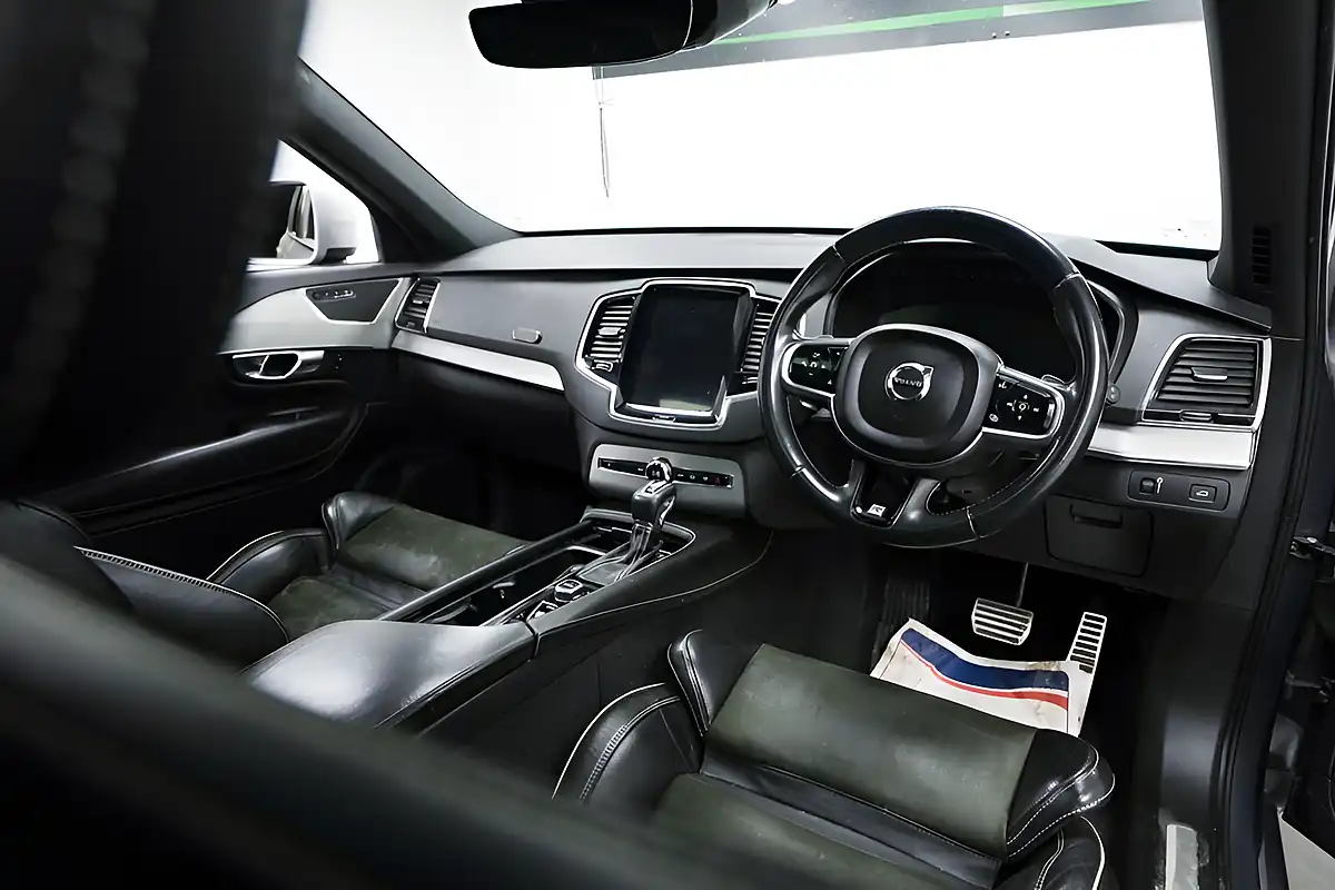 Used 2015 Volvo XC90 R-Design Grey - Interior and Exterior details 7