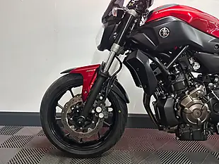 Used 2015 Yamaha MT-07 Naked Red - Interior and Exterior details 15