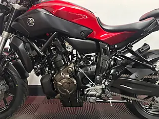 Used 2015 Yamaha MT-07 Naked Red - Interior and Exterior details 16