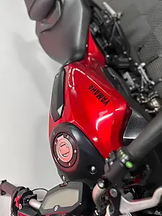 Used 2015 Yamaha MT-07 Naked Red - Interior and Exterior details 18