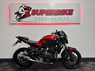 Used 2015 Yamaha MT-07 Naked Red - Interior and Exterior details 2