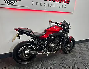 Used 2015 Yamaha MT-07 Naked Red - Interior and Exterior details 3