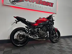 Used 2015 Yamaha MT-07 Naked Red - Interior and Exterior details 5