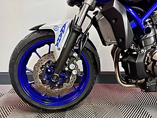 Used 2015 Yamaha MT-07 Naked Silver - Interior and Exterior details 14