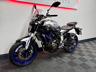 Used 2015 Yamaha MT-07 Naked Silver - Interior and Exterior details 8