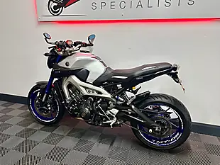 Used 2015 Yamaha MT-09 Naked Silver - Interior and Exterior details 15