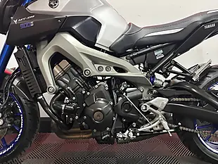 Used 2015 Yamaha MT-09 Naked Silver - Interior and Exterior details 17
