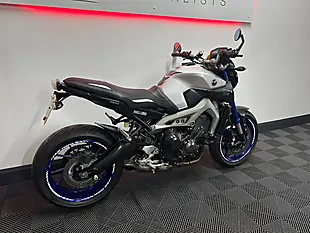 Used 2015 Yamaha MT-09 Naked Silver - Interior and Exterior details 5