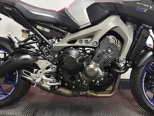 Used 2015 Yamaha MT-09 Naked Silver - Interior and Exterior details 9