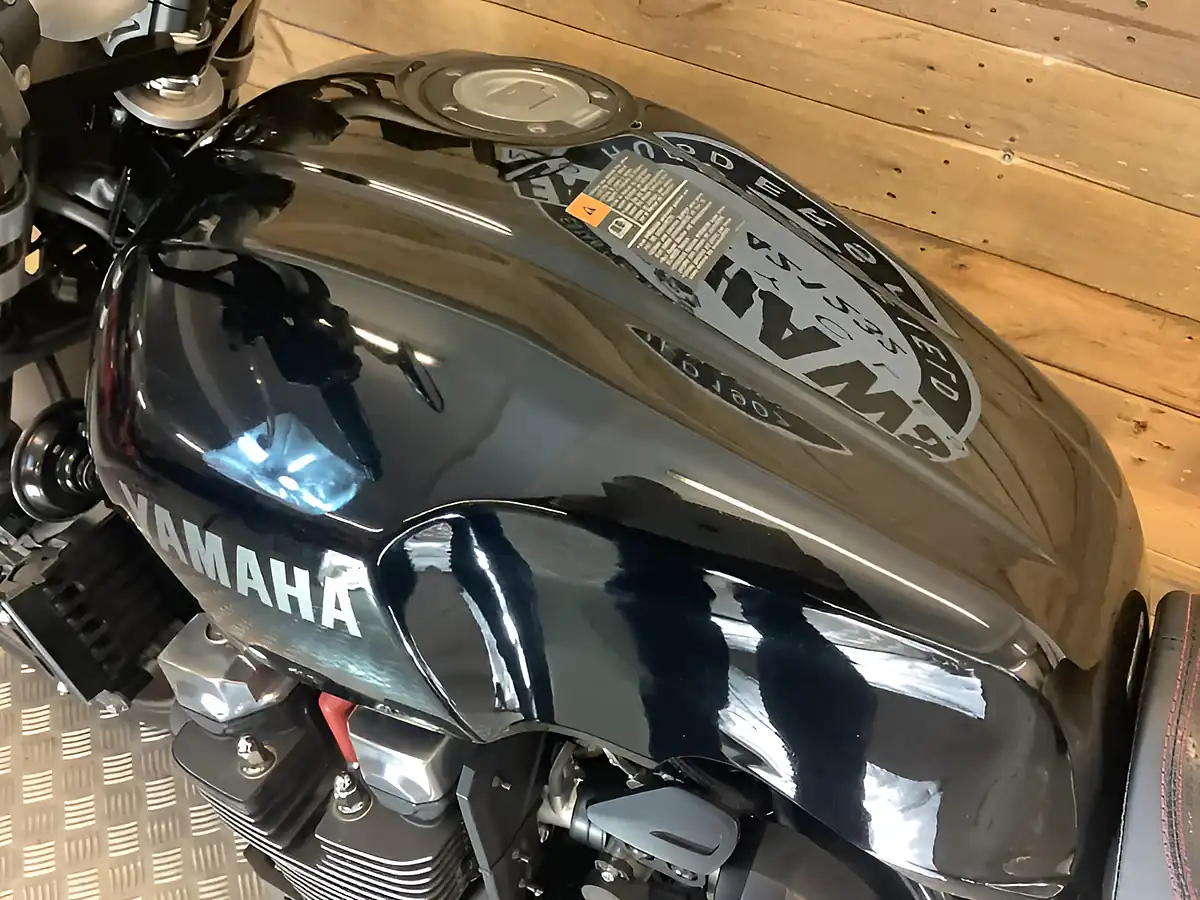 Used 2015 Yamaha Xjr Black - Interior and Exterior details 11