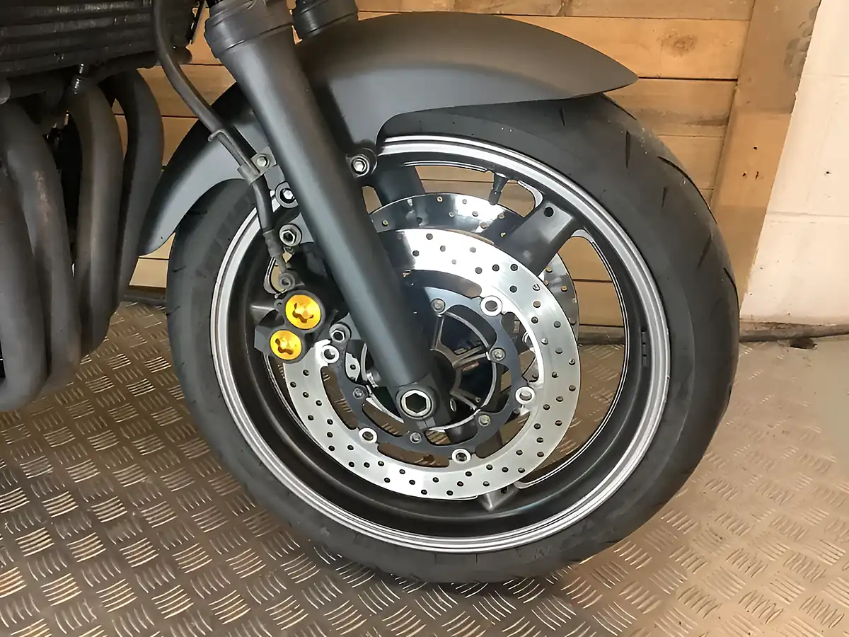 Used 2015 Yamaha Xjr Black - Interior and Exterior details 20