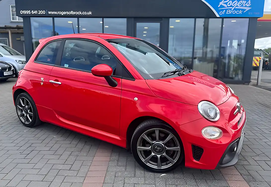 Used 2016 Abarth 500 595 Rosso Red - Front View